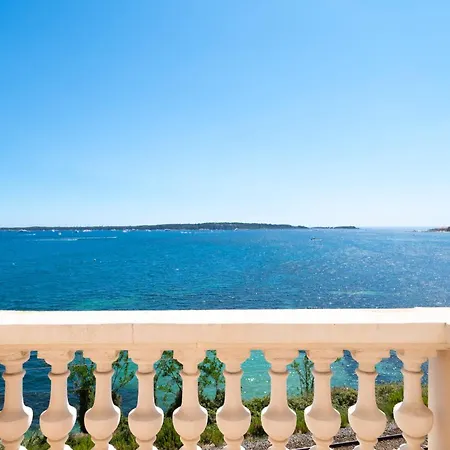 Ref 2146 - - Sea View For Rent Villa Cannes
